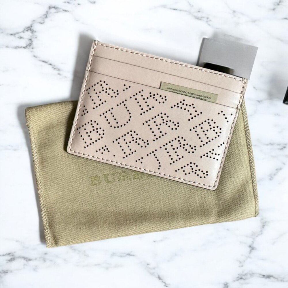 NWT Authentic Burberry  Calfskin Perforated Sandon Card Card Case